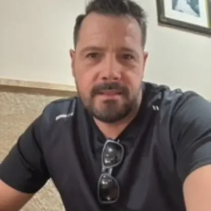 Juan, autor de la review