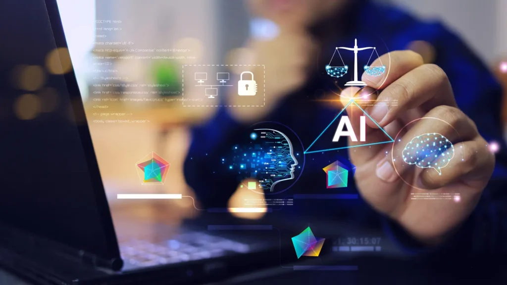 Persona utilizando inteligencia artificial para crear un negocio digital desde su portátil