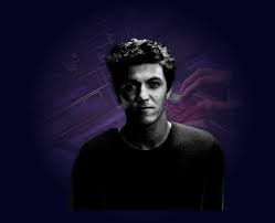 Alejandro Huggonso equipo Revolutia especialista en soluciones de inteligencia artificial