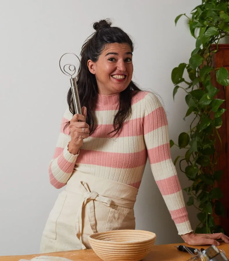 Lucía Gómez, chef experta en repostería inclusiva y fundadora de la escuela Cocinando el Cambio